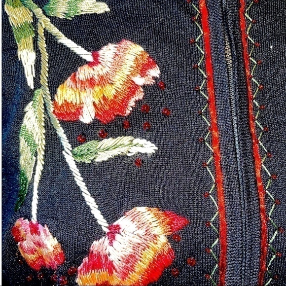 Carly St.Claire ladies sweater, size L, medium weight, zip front, vintage appeal - Picture 2 of 5